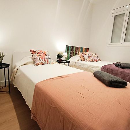 By Universitat Private Rooms برشلونة المظهر الخارجي الصورة