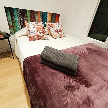 By Universitat Private Rooms برشلونة المظهر الخارجي الصورة