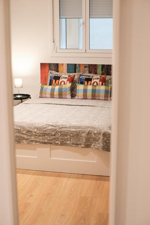 By Universitat Private Rooms برشلونة المظهر الخارجي الصورة
