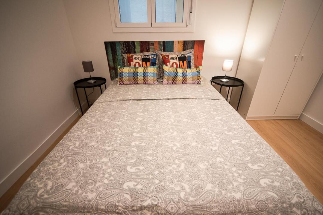 By Universitat Private Rooms برشلونة المظهر الخارجي الصورة