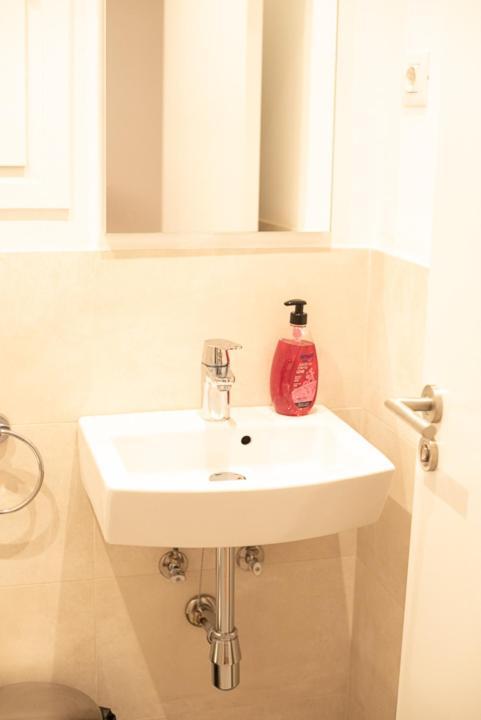 By Universitat Private Rooms برشلونة المظهر الخارجي الصورة