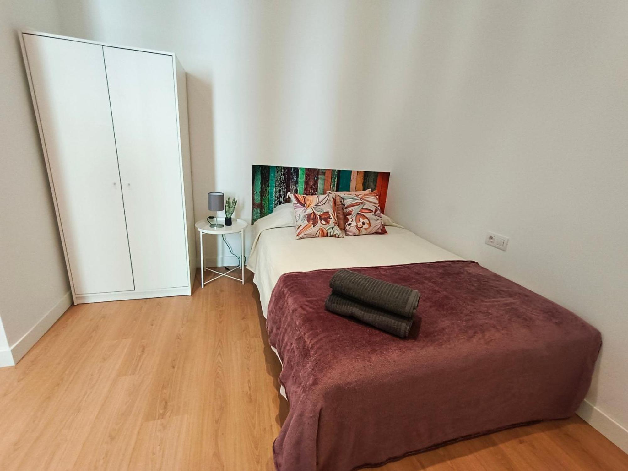 By Universitat Private Rooms برشلونة المظهر الخارجي الصورة
