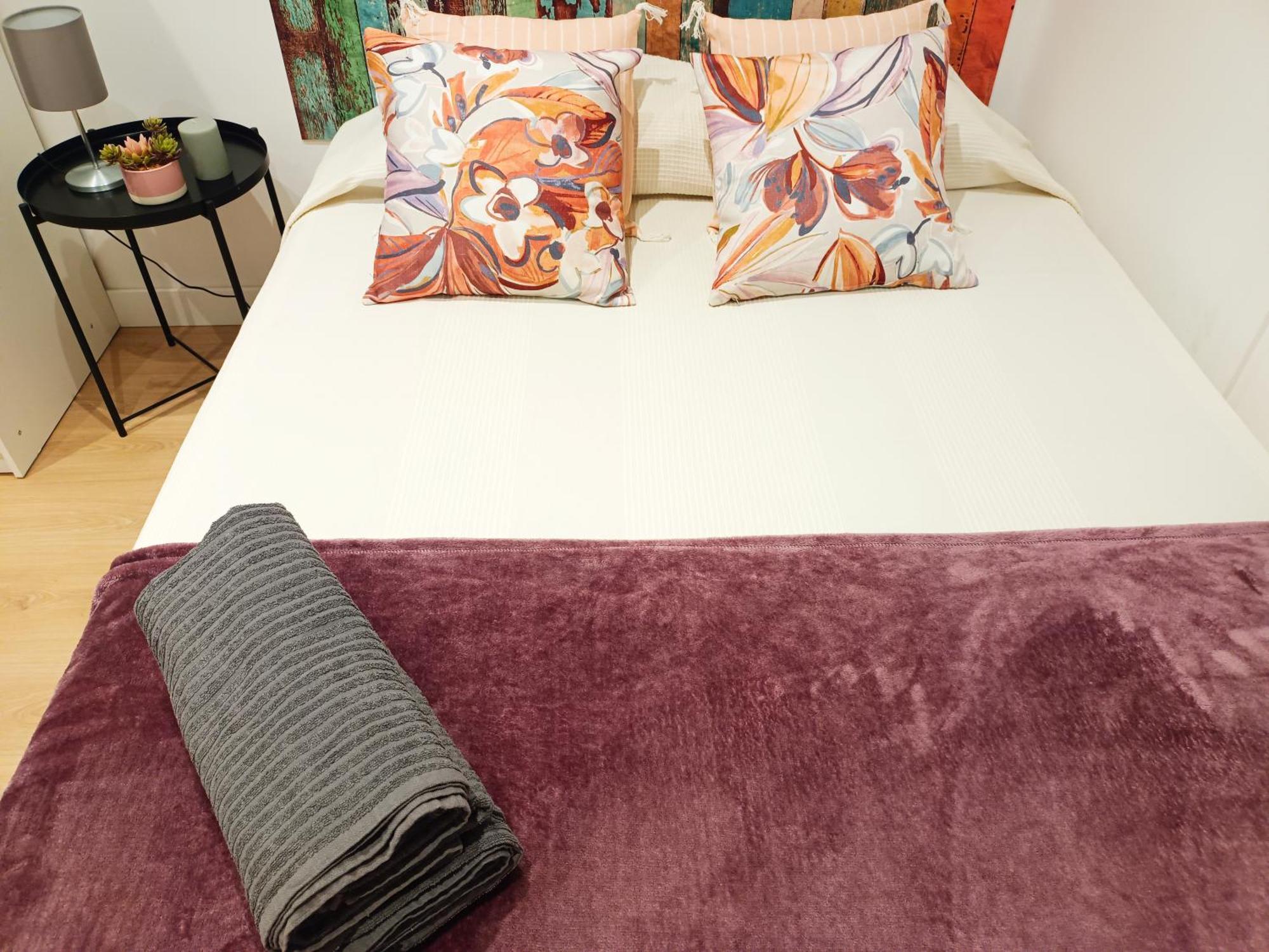 By Universitat Private Rooms برشلونة المظهر الخارجي الصورة