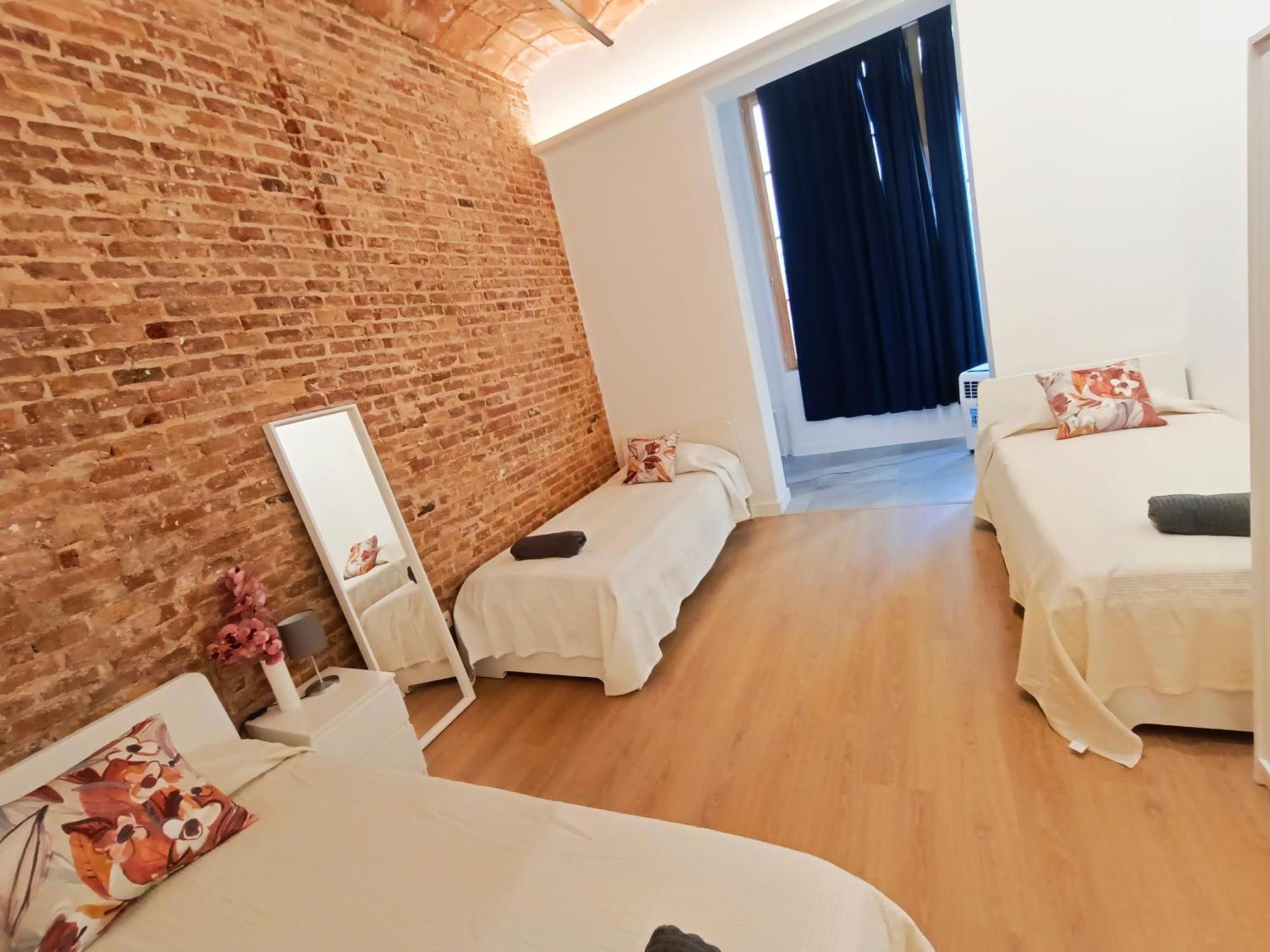 By Universitat Private Rooms برشلونة المظهر الخارجي الصورة